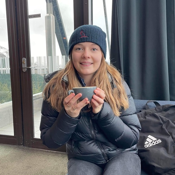 Meet your Posher, Jessica - Picture 1 of 1